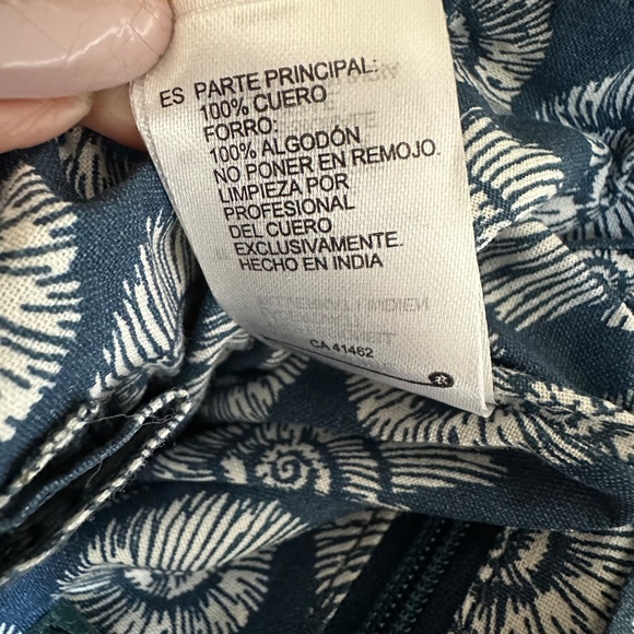 Beautiful White Stuff Leather Teal Crossbody Bag - New with Tags. - Picture 11 of 12